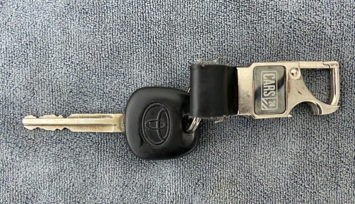 2013 Toyota Etios Liva GD, Diesel, Manual, 1,19,333 km, Key Close Up