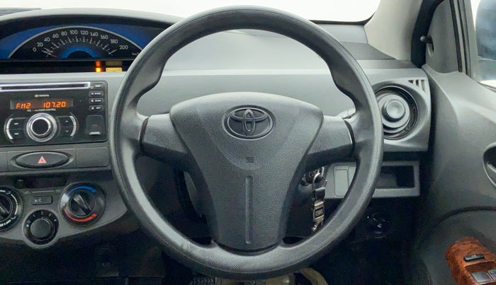 2013 Toyota Etios Liva GD, Diesel, Manual, 1,19,333 km, Steering Wheel Close Up