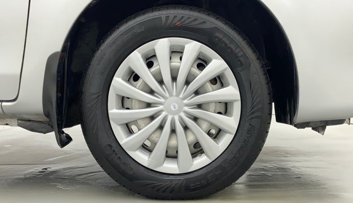 2013 Toyota Etios Liva GD, Diesel, Manual, 1,19,333 km, Right Front Wheel