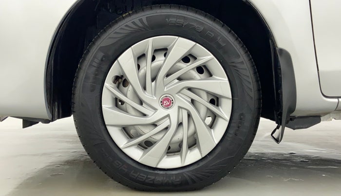 2013 Toyota Etios Liva GD, Diesel, Manual, 1,19,333 km, Left Front Wheel