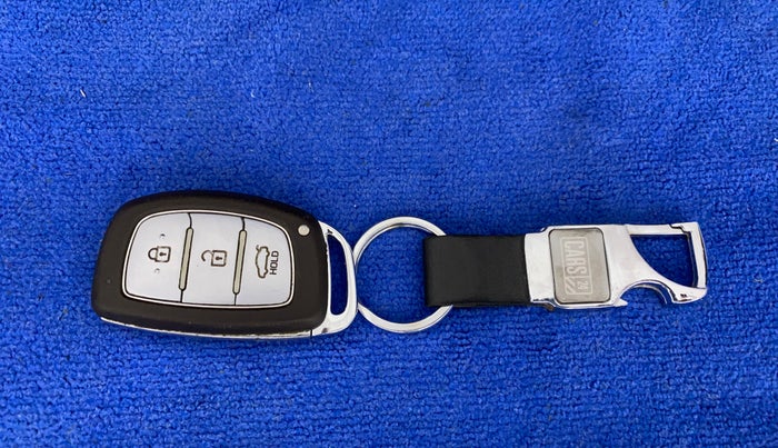2016 Hyundai Grand i10 ASTA 1.2 KAPPA VTVT, Petrol, Manual, 37,552 km, Key Close Up