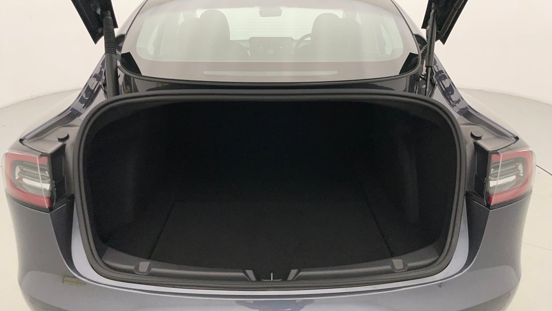 2021 Tesla Model 3 Long Range AWD, Automatic, 43821 km, Boot Inside View