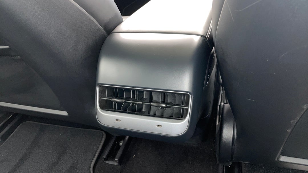 2021 Tesla Model 3 Long Range AWD, Automatic, 43821 km, Rear A/C Vent