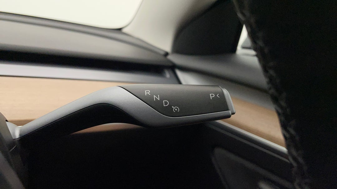 2021 Tesla Model 3 Long Range AWD, Automatic, 43821 km, Gear Lever 