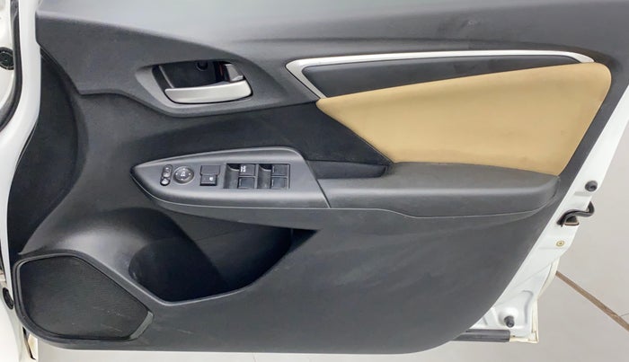 2017 Honda Jazz 1.2 V AT, Petrol, Automatic, 27,368 km, Driver Side Door Panels Controls