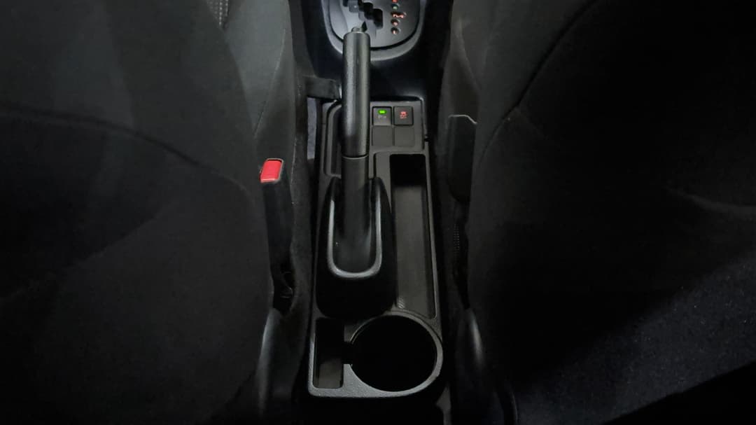 2018 Toyota Yaris Ascent, Automatic, 12903 km, Center Console