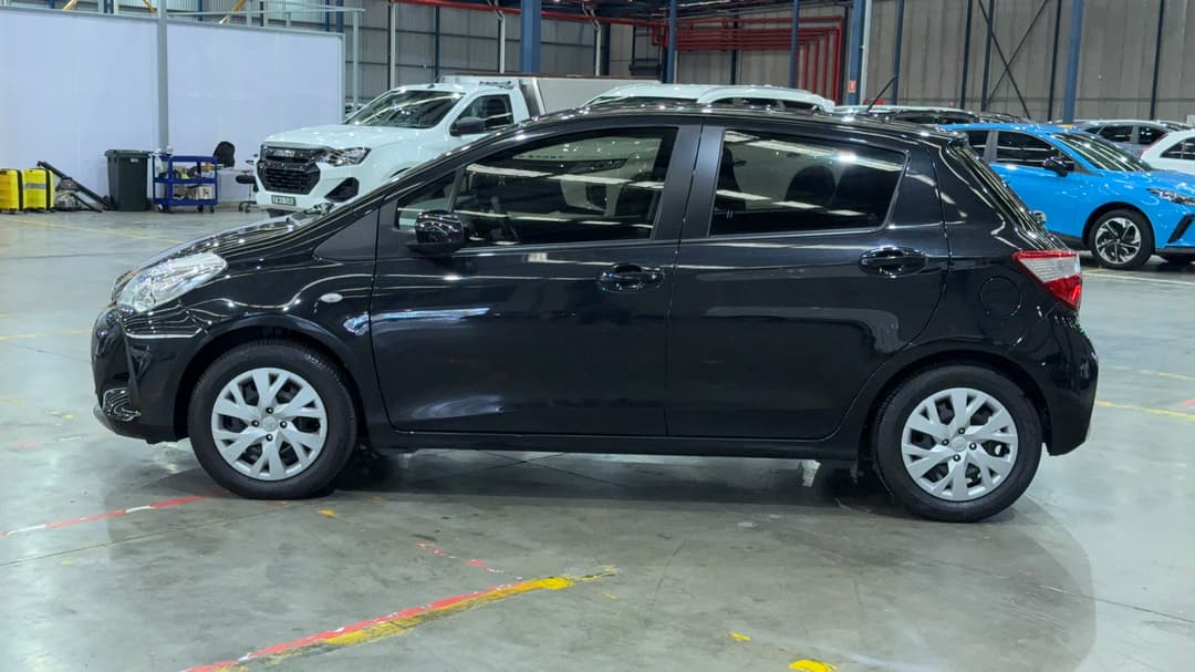 2018 Toyota Yaris Ascent, Automatic, 12903 km, Left Side View