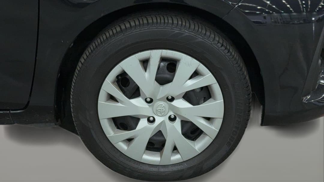 2018 Toyota Yaris Ascent, Automatic, 12903 km, Right Front Wheel