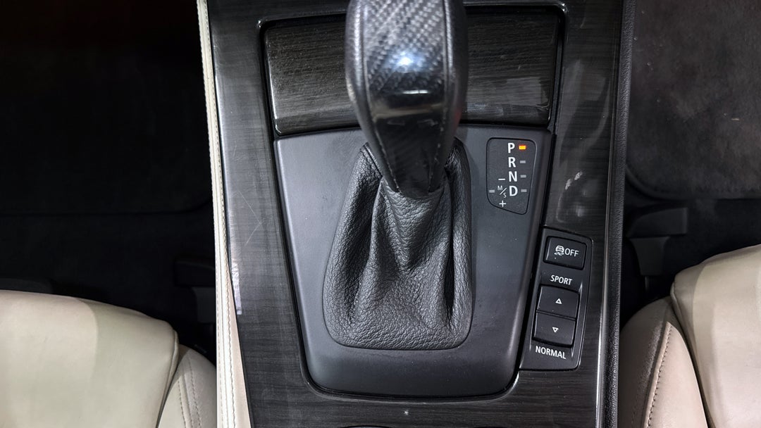 2011 BMW Z4 sDrive 23i, Automatic, 83315 km, Gear Lever 