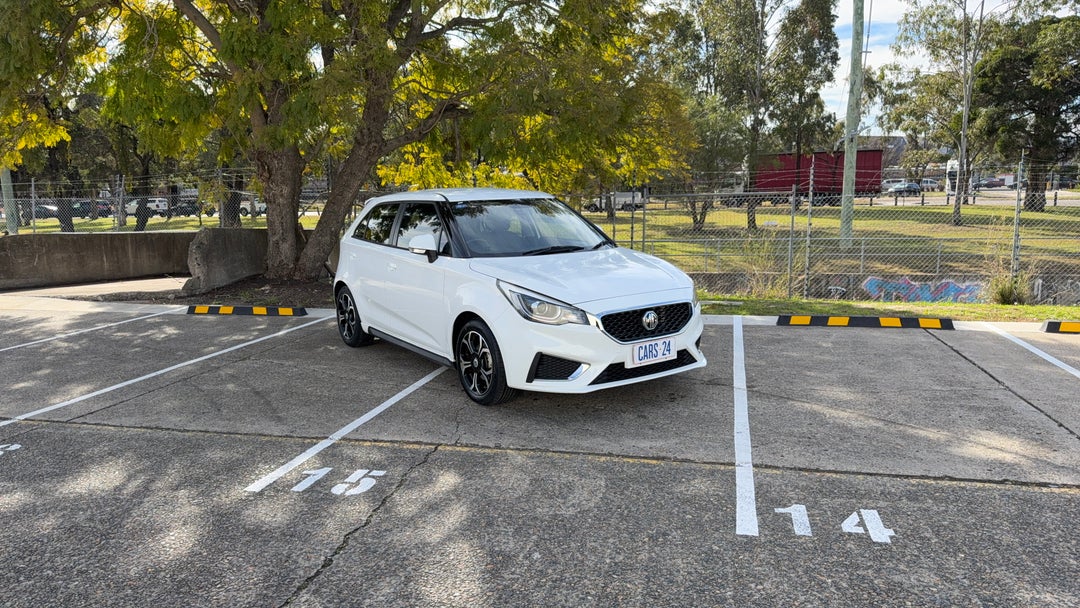 2021 MG Mg3 Auto Excite (with Navigation), Automatic, 55605 km, Right Front Diagonal (45- Degree) View