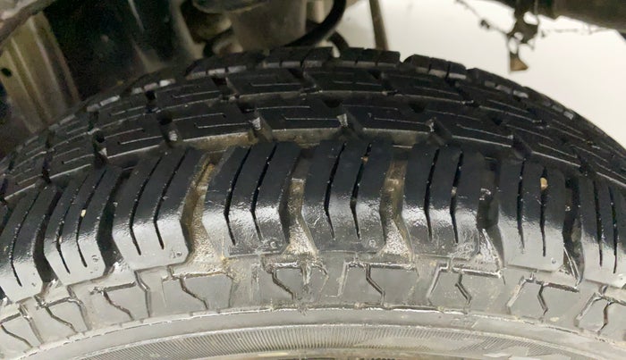 2010 Maruti Zen Estilo LXI, Petrol, Manual, 17,890 km, Left Rear Tyre Tread