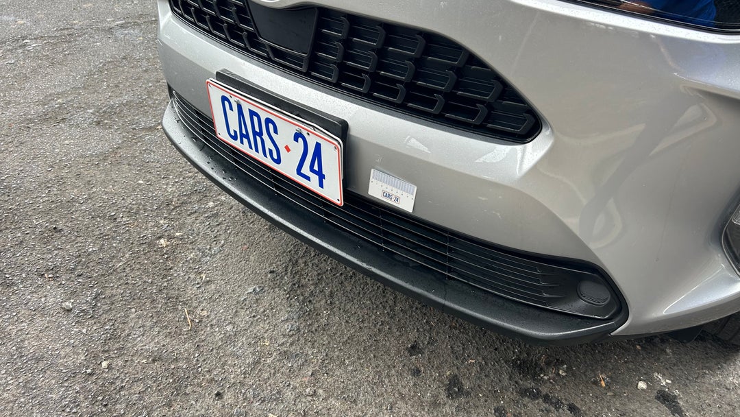 Bumper Front Scratch