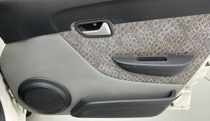 2018 Maruti Alto 800 VXI, Petrol, Manual, 32,259 km, Driver Side Door Panels Controls