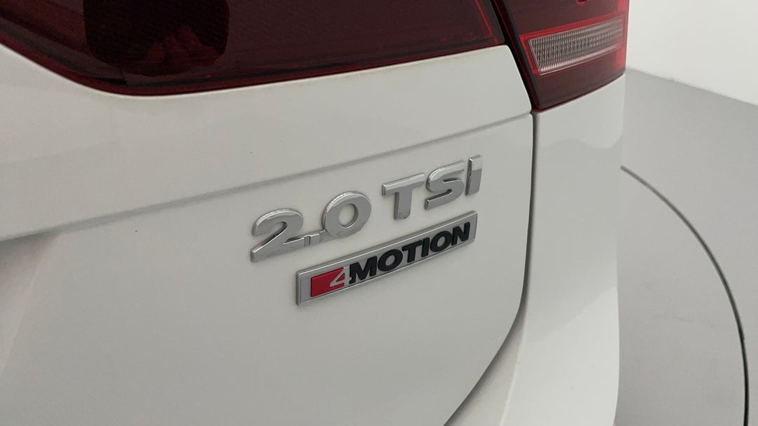 Badge (Boot Right Side)