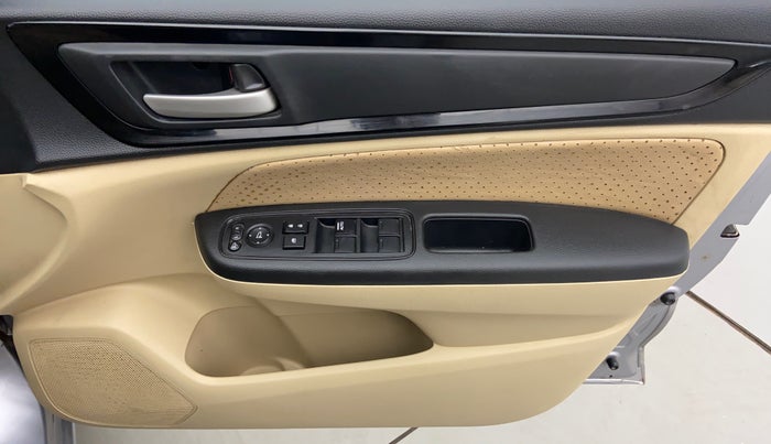 2018 Honda Amaze 1.2 V CVT I VTEC, Petrol, Automatic, 48,214 km, Driver Side Door Panels Controls