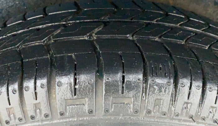 2017 Maruti OMNI E 8 STR, Petrol, Manual, 14,671 km, Right Rear Tyre Tread