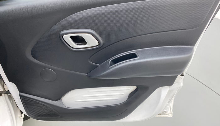 2018 Datsun Redi Go S 1.0, Petrol, Manual, 67,035 km, Driver Side Door Panels Control