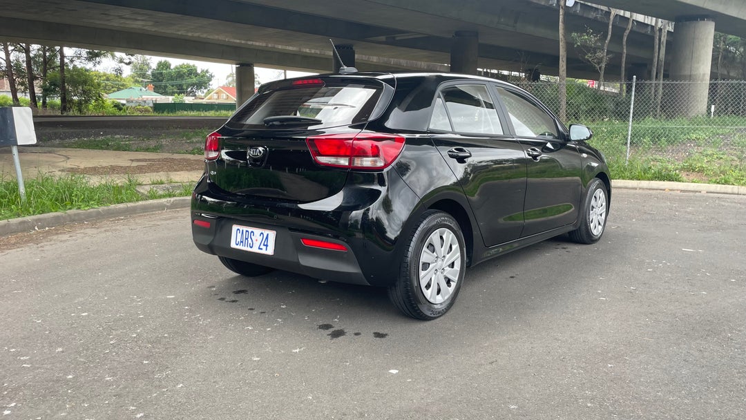 Right Back Diagonal (45- Degree) View