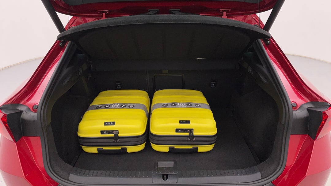 2022 Cupra Formentor Vz, Automatic, 44851 km, Boot Inside View with Luggage