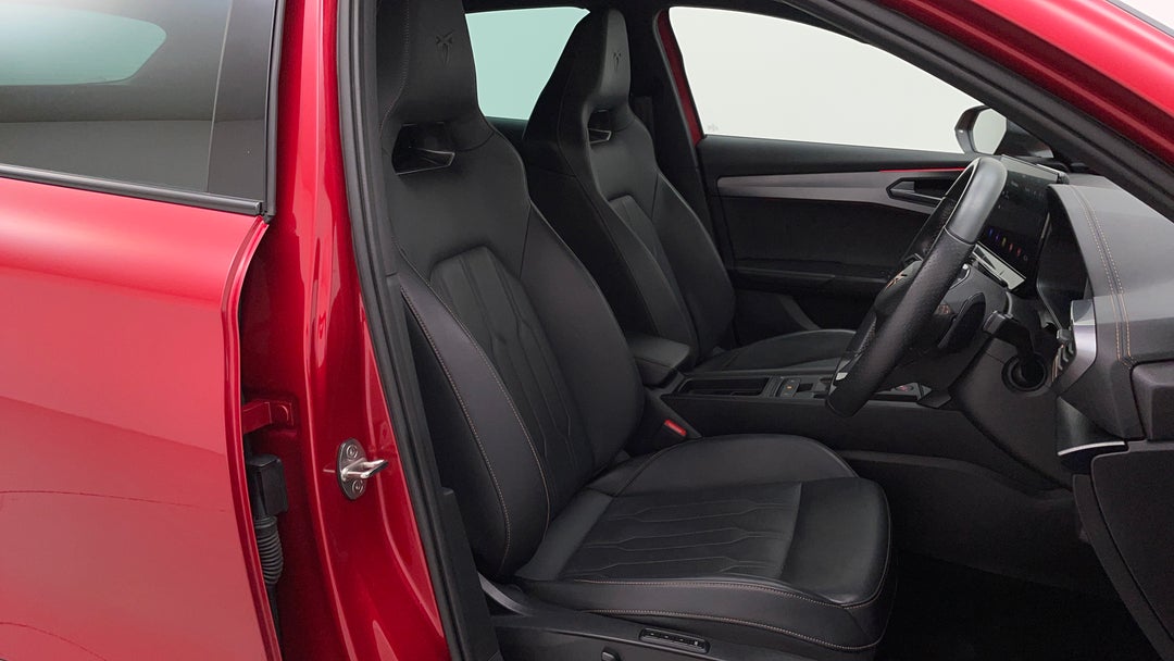 2022 Cupra Formentor Vz, Automatic, 44851 km, Right Side Front Door Cabin View