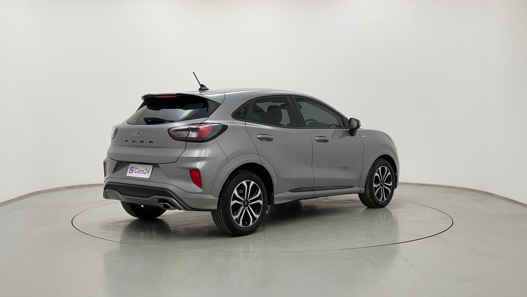 Right Back Diagonal (45- Degree) View