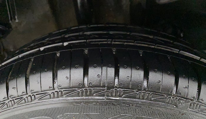 2017 Tata Tiago XZ PETROL, Petrol, Manual, 43,539 km, Right Rear Tyre Tread