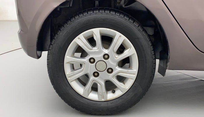 2017 Tata Tiago XZ PETROL, Petrol, Manual, 43,539 km, Right Rear Wheel