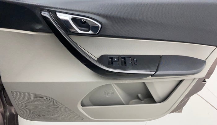 2017 Tata Tiago XZ PETROL, Petrol, Manual, 43,539 km, Driver Side Door Panels Control