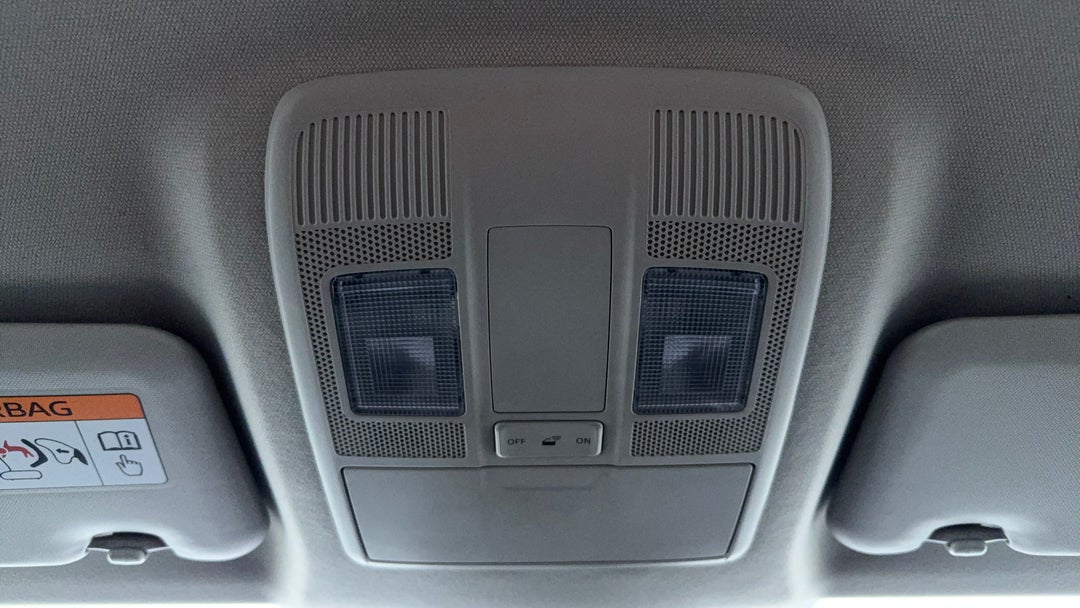 On-Roof Controls/Sunglass holder