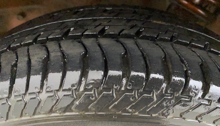 2018 Maruti Alto K10 VXI OPT, Petrol, Manual, 17,894 km, Right Front Tyre Tread
