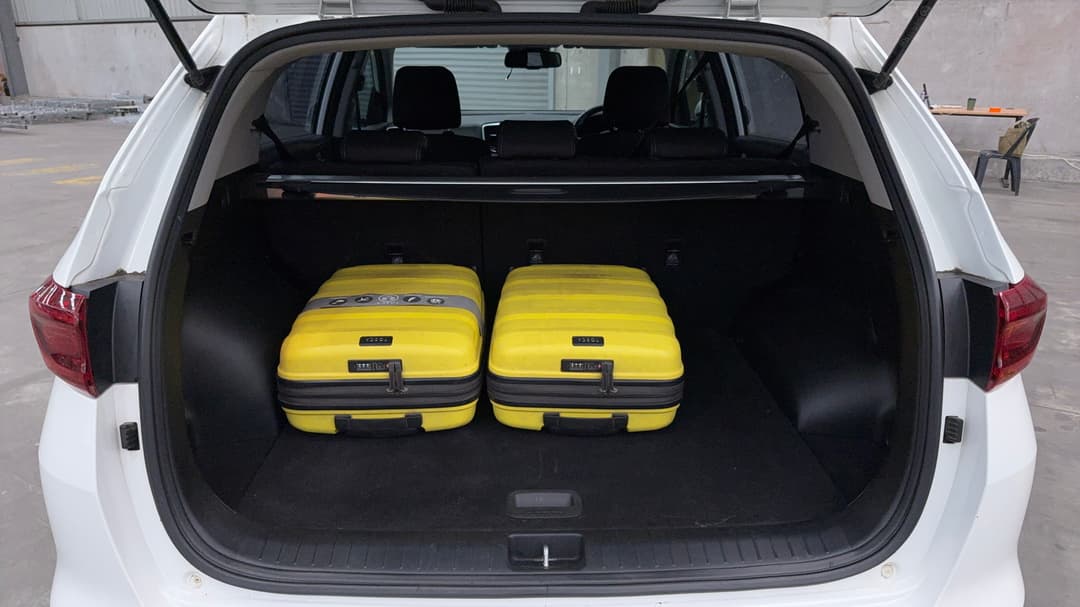 2020 Kia Sportage Sx (FWD), Automatic, 70882 km, Boot Inside View with Luggage