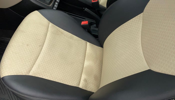 2019 Hyundai NEW SANTRO SPORTZ MT, Petrol, Manual, 6,982 km, Front left seat (passenger seat) - Cover slightly stained