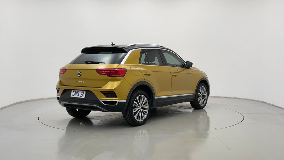 Right Back Diagonal (45- Degree) View