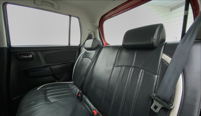 2016 Maruti Wagon R Stingray VXI OPT, Petrol, Manual, 27,511 km, Right Side Rear Door Cabin