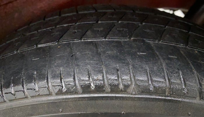 2016 Maruti Wagon R Stingray VXI OPT, Petrol, Manual, 27,511 km, Left Front Tyre Tread