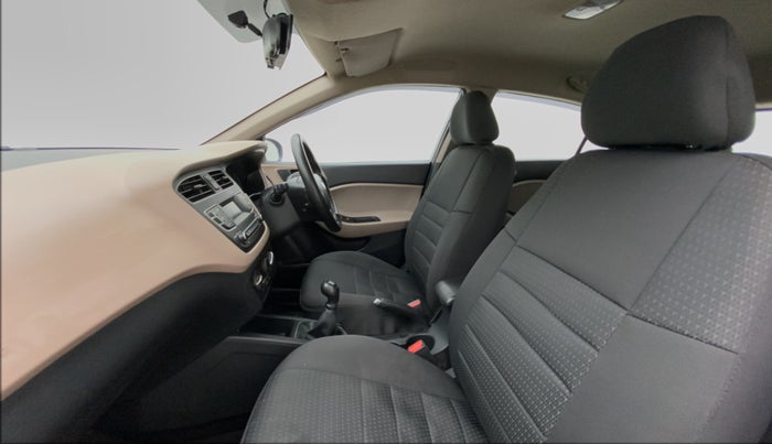 2018 Hyundai Elite i20 Magna Executive 1.2, Petrol, Manual, 22,103 km, Right Side Front Door Cabin