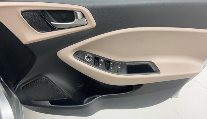 2018 Hyundai Elite i20 Magna Executive 1.2, Petrol, Manual, 22,103 km, Driver Side Door Panels Control
