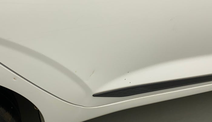 2021 Hyundai AURA S 1.2 CNG, CNG, Manual, 37,737 km, Right rear door - Minor scratches