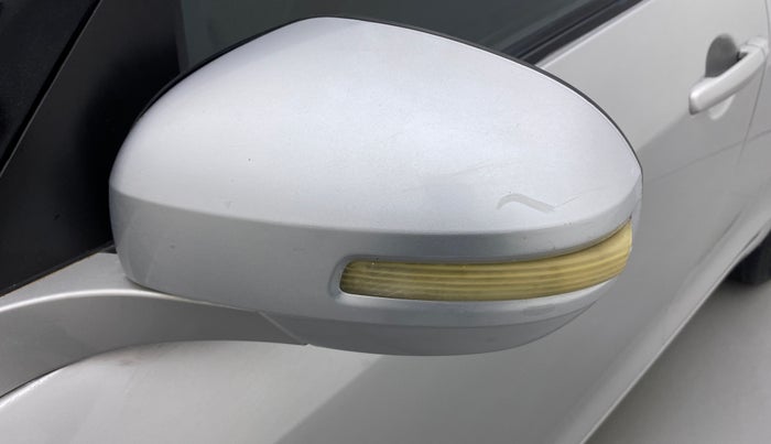 2012 Maruti Swift VXI, Petrol, Manual, 84,323 km, Left rear-view mirror - Indicator light not working