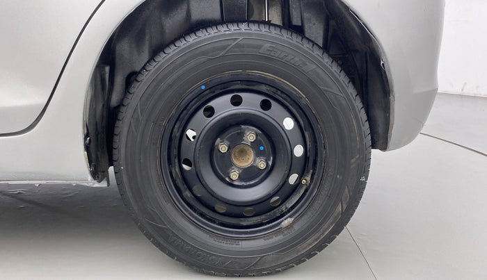 2012 Maruti Swift VXI, Petrol, Manual, 84,323 km, Left Rear Wheel