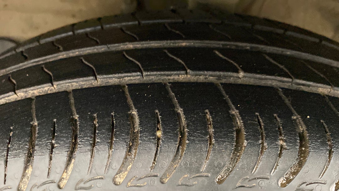Left Front Tyre Tread