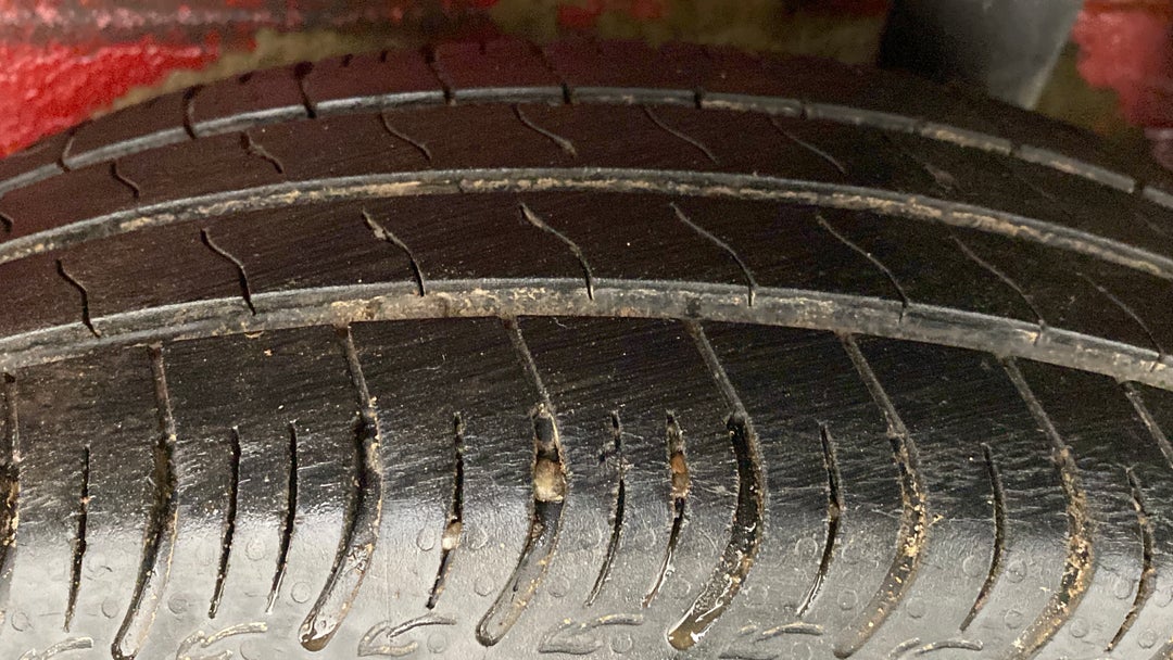 Left Rear Tyre Tread