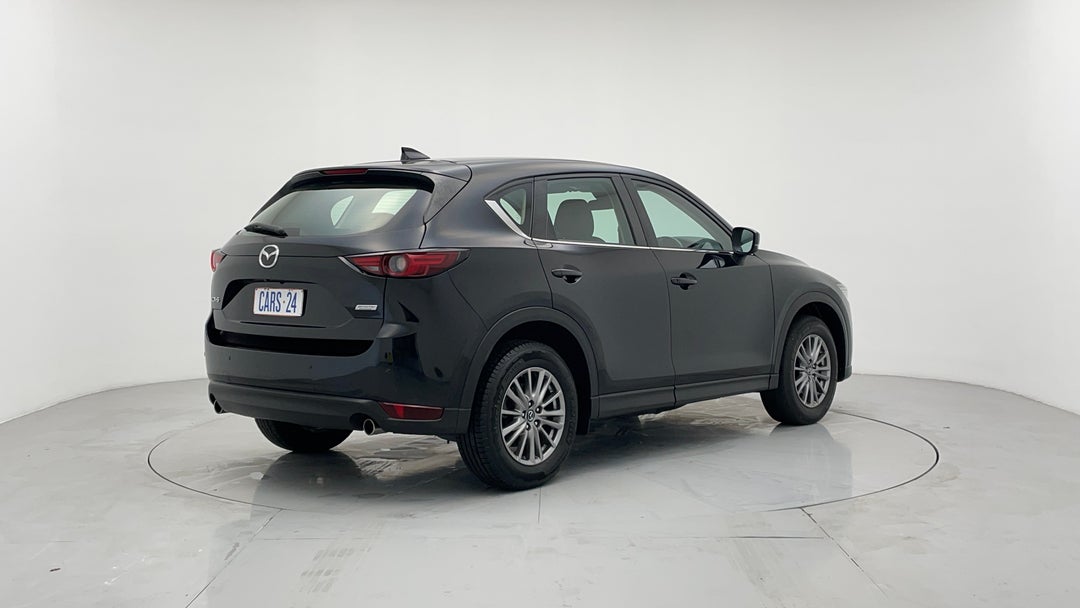 Right Back Diagonal (45- Degree) View