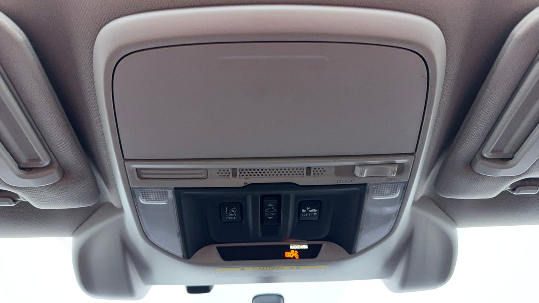 On-Roof Controls/Sunglass holder