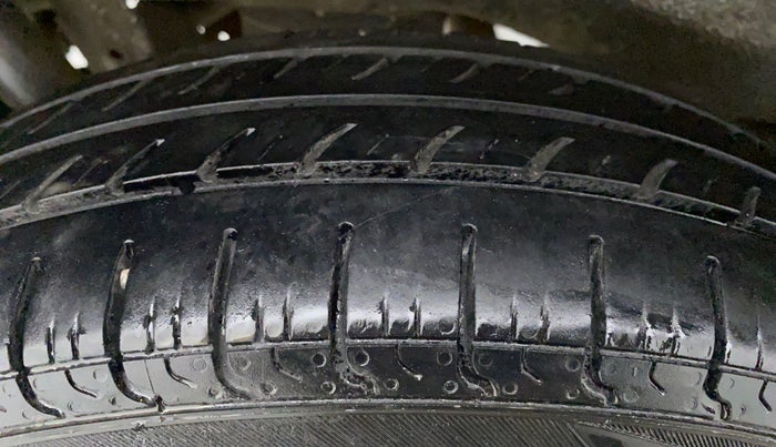 2017 Maruti Wagon R 1.0 LXI CNG, CNG, Manual, 89,038 km, Right Rear Tyre Tread
