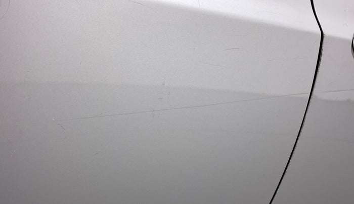 2014 Hyundai Xcent S 1.2, Petrol, Manual, 88,848 km, Right rear door - Minor scratches