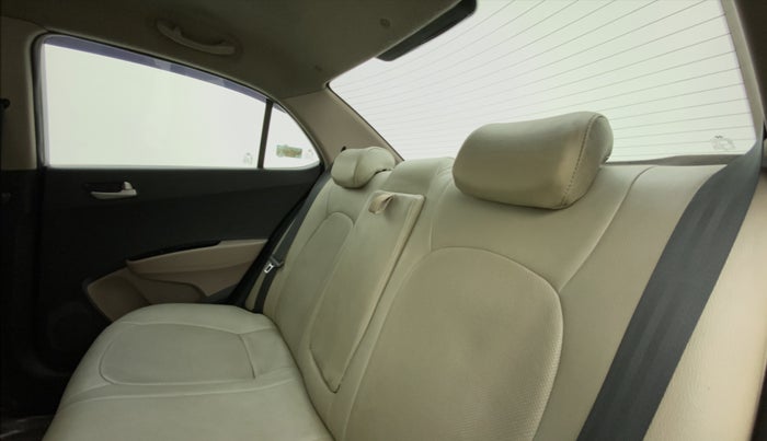 2014 Hyundai Xcent S 1.2, Petrol, Manual, 88,848 km, Right Side Rear Door Cabin