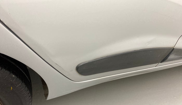 2014 Hyundai Xcent S 1.2, Petrol, Manual, 88,848 km, Right rear door - Slightly dented