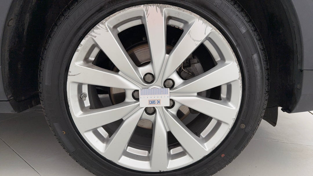 2022 MG ZS Excite, Automatic, 37372 km, Wheels Rim Front RHS Gutter Rash