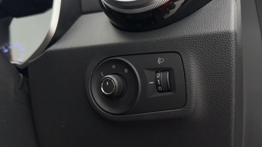 2022 MG ZS Excite, Automatic, 37372 km, Utility Switches/Buttons